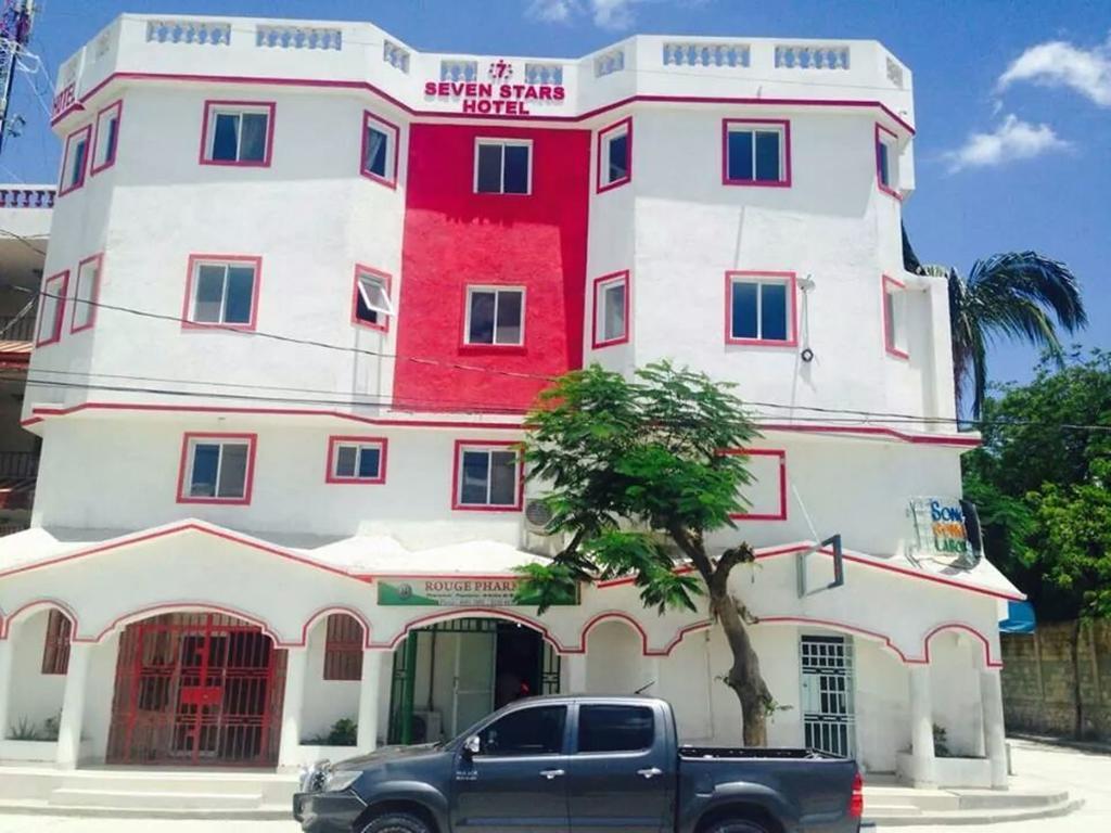 Seven Stars Hotel Musseau Bagian luar foto