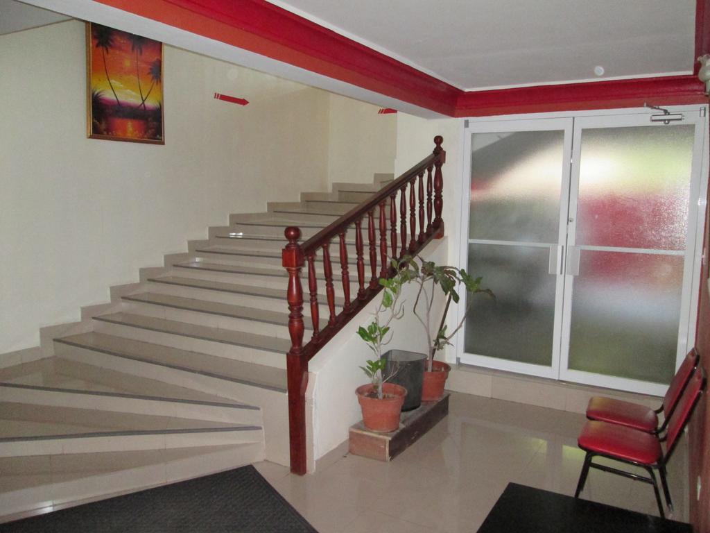 Seven Stars Hotel Musseau Bagian luar foto