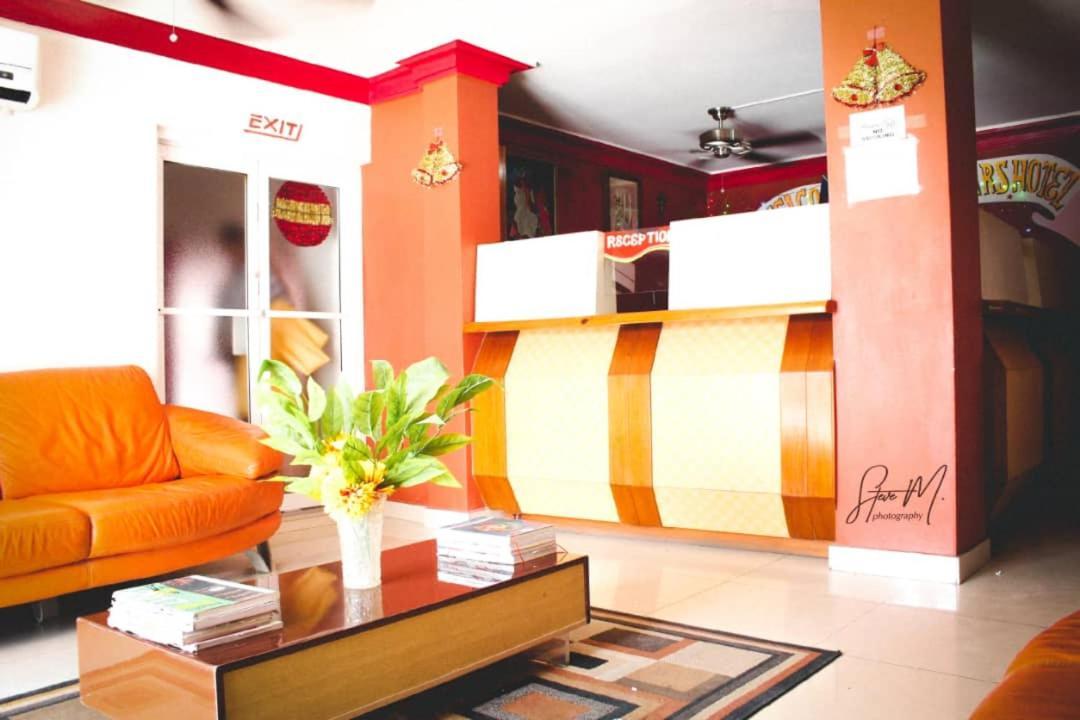 Seven Stars Hotel Musseau Bagian luar foto