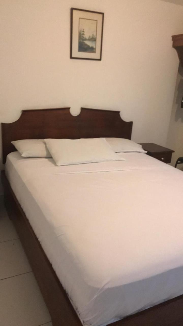 Seven Stars Hotel Musseau Bagian luar foto