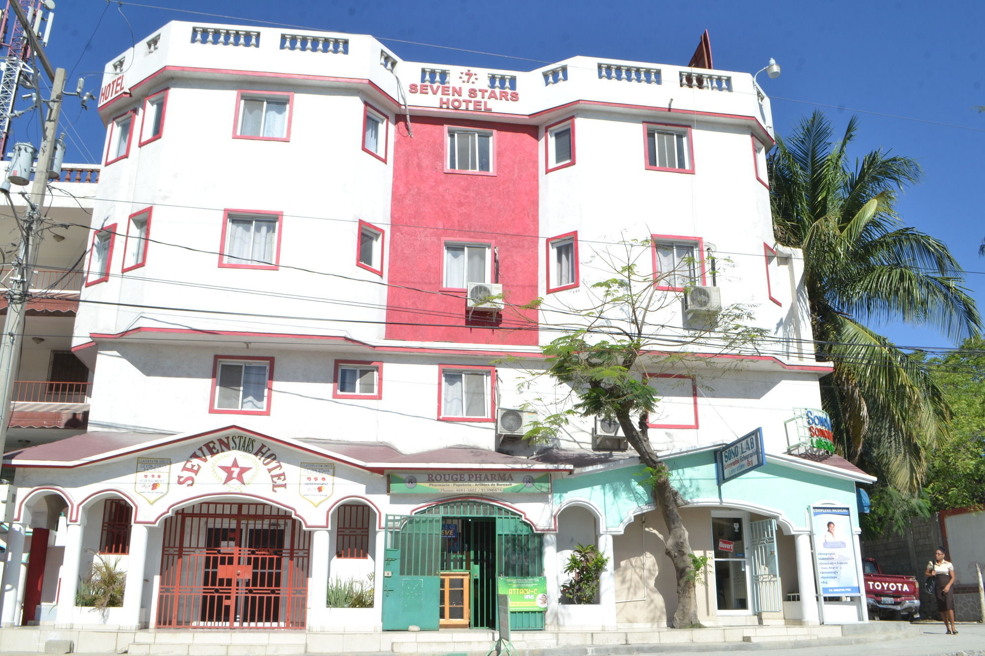 Seven Stars Hotel Musseau Bagian luar foto