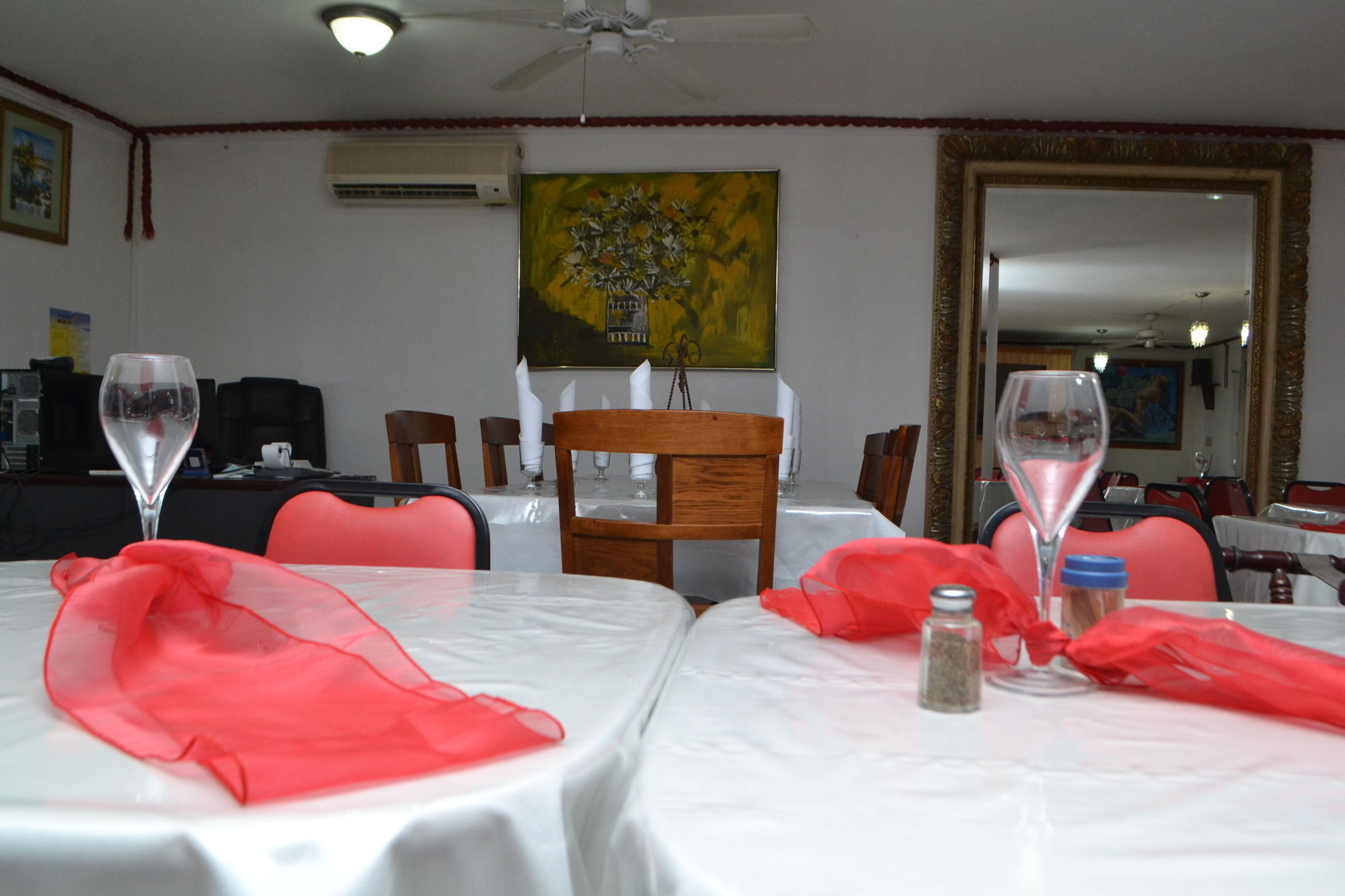 Seven Stars Hotel Musseau Bagian luar foto